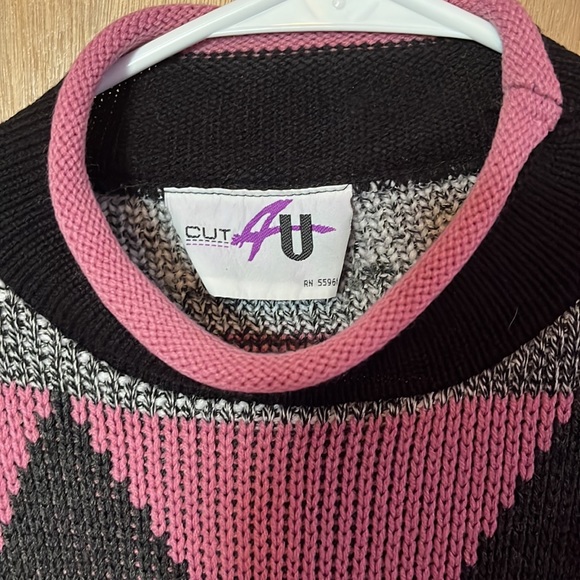 Vintage Sweater - Geometric Pattern - Picture 3 of 3